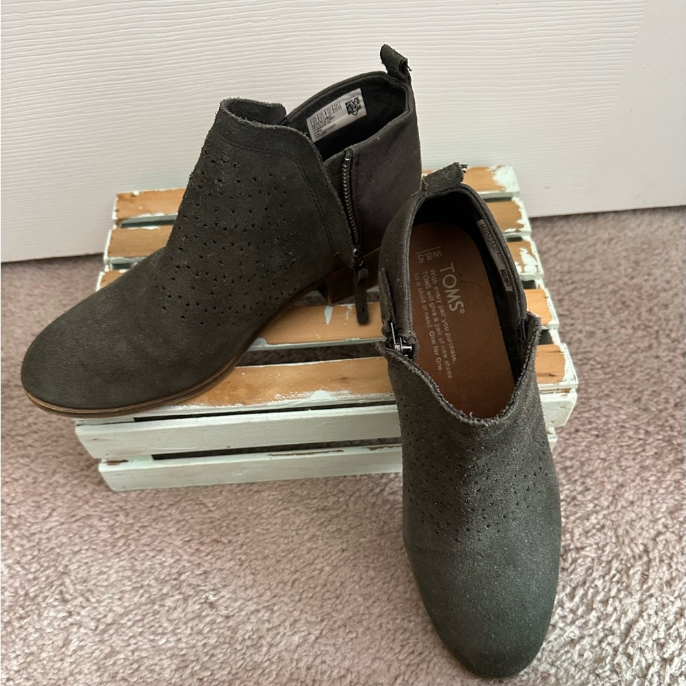 TOMS Women's Sage Ankle Boots